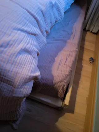 Cama individual de madera con supletoria