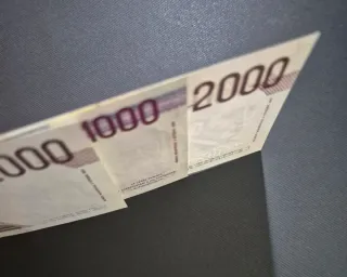 Lote 3 Banconote Italiane Lire 1000 e 2000