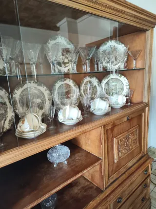 Vitrina madera y cristal