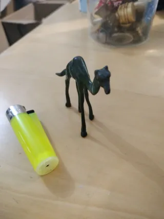 Figura decorativa de camello