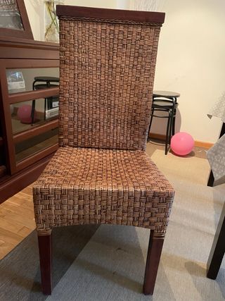Sillas comedor madera y rafia marrones
