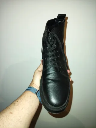 Stivali in pelle da uomo taglia 45, in perfette condizioni