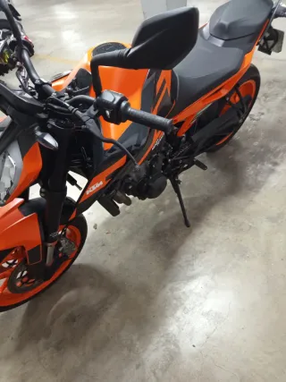 KTM Naked Negro/Naranja Manual