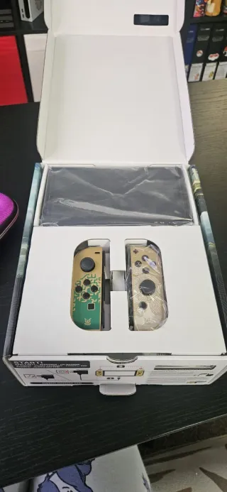 Nintendo Switch OLED Edición Limitada Zelda