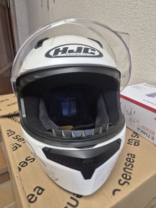 Chaqueta B-SWIFT Moto Negra talla 3   y cascos