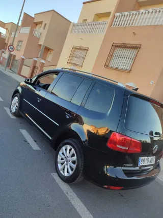 Volkswagen Touran 2011