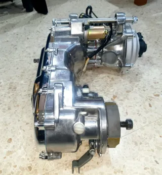 Yamaha Jog RR Blanca y Rosa