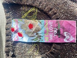 Vestido punto Desigual flores bordadas