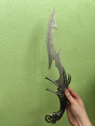 Espada decorativa estilo pirata