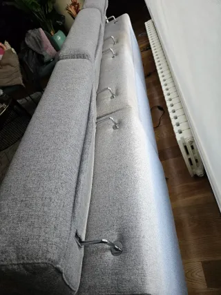 Sofá chaise longue gris con motor