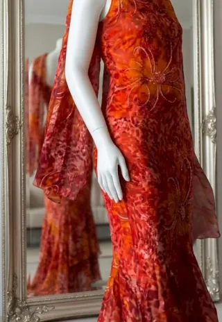 Vestido de Fiesta largo, de Seda y Pedrería