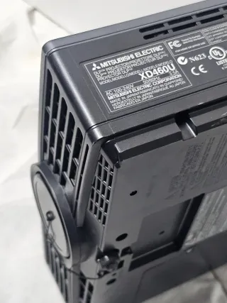 Proyector Mitsubishi XD460U Gris