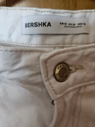 Jeans Bershka blancos hombre