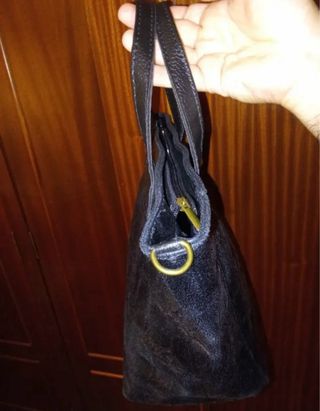 Bolso de piel negro