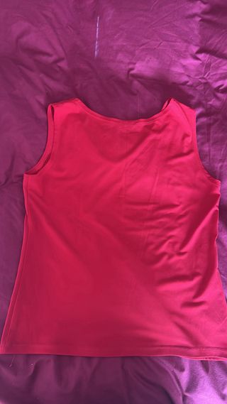 Camiseta roja talla S