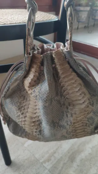 Bolso piel reptil bicolor, rosa,beige y azul claro