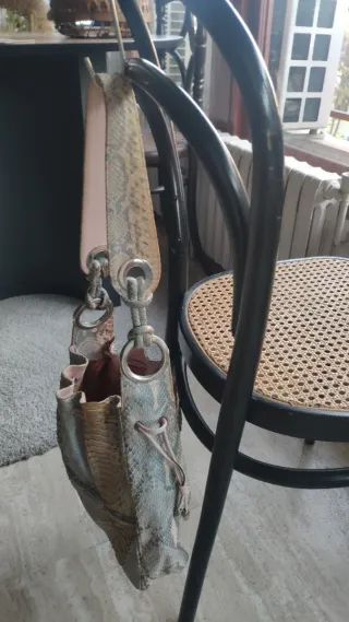 Bolso piel reptil bicolor, rosa,beige y azul claro