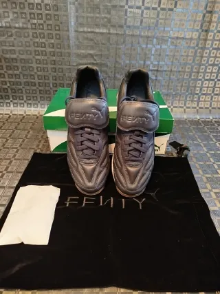 Puma Avanti Fenty Negro Dorado colaboración con Ri
