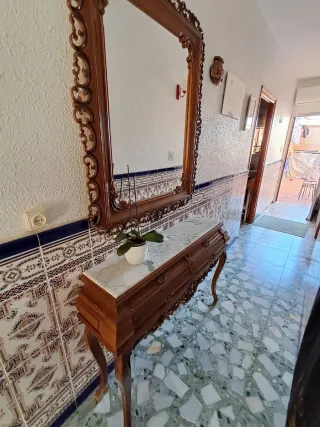 Recibidor y espejo madera y mármol