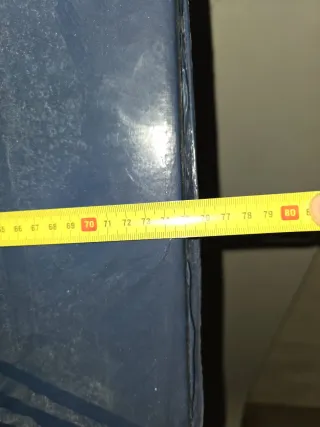 Puerta blanca con 3 cristales