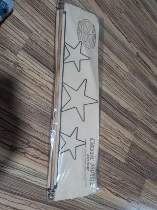 Colgador de pared para labores y manualidades