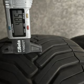 Neumáticos 215/55 R18