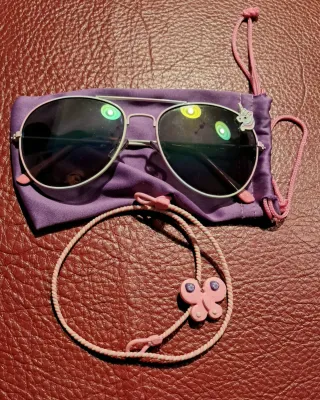 Occhiali da sole bimba con custodia