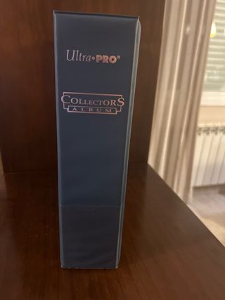 Álbum Ultra Pro Collectors