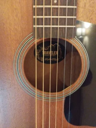 Guitarra Acústica de viaje, Guild Traveller