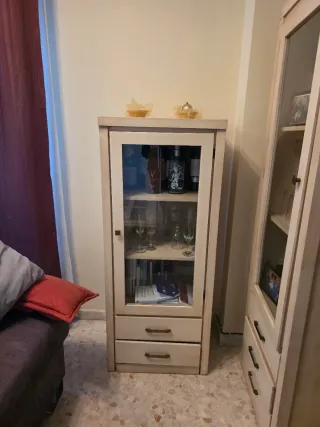 Vitrinas de salón madera y cristal