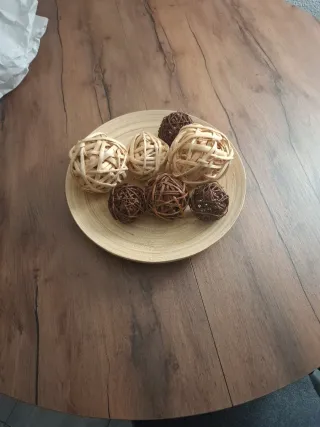 Plato Hultet e sfere decorative