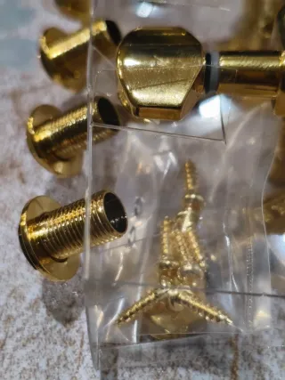 Clavijero Jackson L6 Dorado