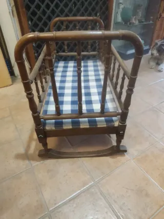 Cuna de madera