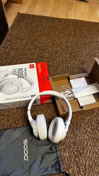 Cascos JBL Tune 770NC Blancos Nuevos
