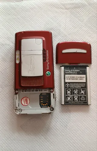 Teléfono Móvil Sony Ericsson Rojo