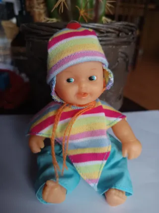 Muñeca Barriguitas y 2 conjuntos