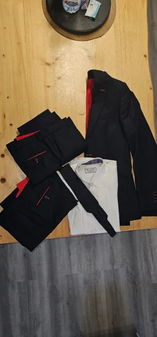Traje completo "El Ganso" negro y rojo