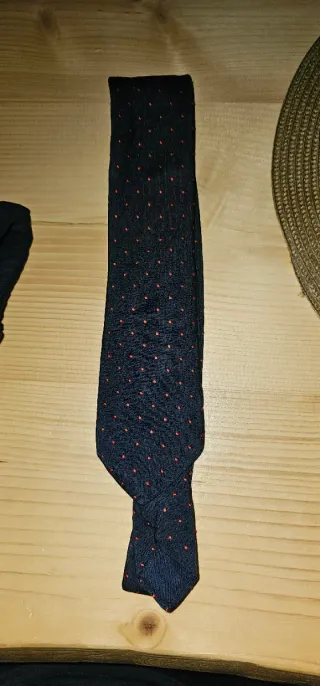 Traje completo "El Ganso" negro y rojo