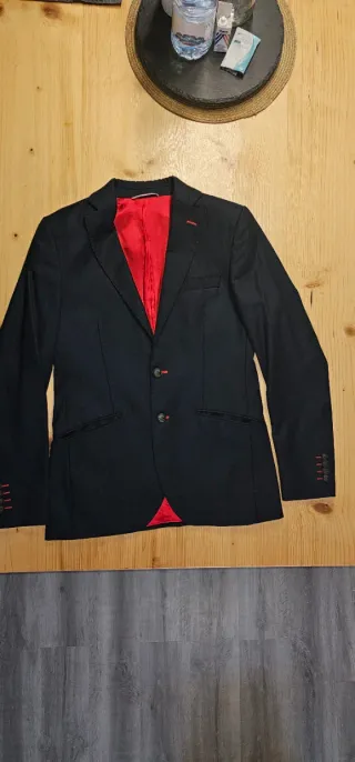 Traje completo "El Ganso" negro y rojo