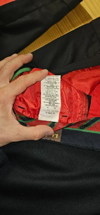 Traje completo "El Ganso" negro y rojo