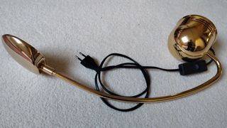 Lámpara de mesa dorada - transformador fallido