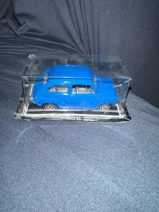 Coche Guisval Miniatura Azul