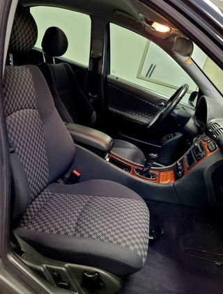 Mercedes-Benz Clase C 2004