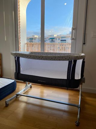 Cuna colecho Jané Babyside estrellas