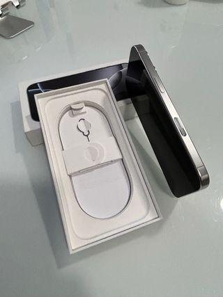 iPhone 16 Pro 256GB Titanio Blanco