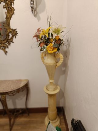 Mueble recibidor con espejo y columna