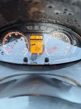 Suzuki Burgman 125 Negra