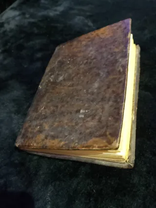 Libro de Oraciones y Rezos Antiguo del 1800 aprox