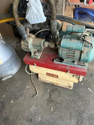 Ordeñadora de leche La Nacional