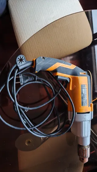 Taladro Percutor JCB